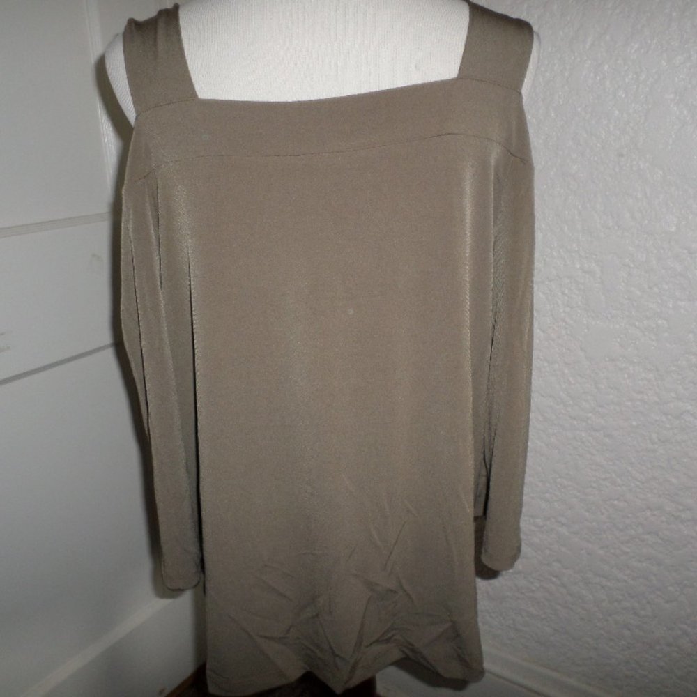 Chico's Cold Shoulder Taupe Top Chico's 2 M/L NWT